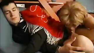 A hot blowjob from mom to wake her sleepy son