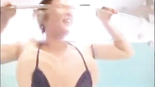 An extremely small cock was sucked by a naughty girl in this homemade video