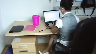 A young secretary got fucked by her boss directly in the office