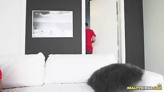 A man roughly fucks a beautiful woman in the shower