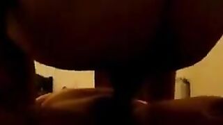 A woman with a sagging belly after childbirth fucks like a crazy, raw and unfiltered