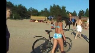 Nudist girl gets fucked on the beach by stranger
