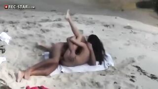 A real beach fuck in a hidden spot, nobody around! 