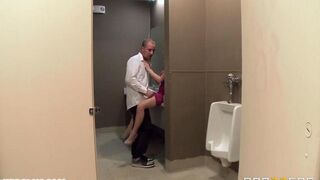 A hot meet in the restaurant toilet with a waiter who loves sex