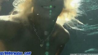Blowjob under water – an unforgettable experience for every man!