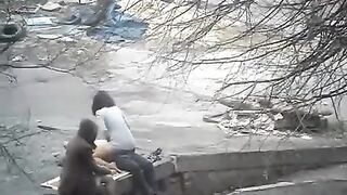The guy shoots sex on the city streets and shows his boldness