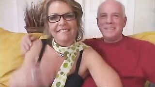 The old man gave his wife to a student to milk