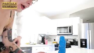 The girl’s juicy pussy flew over the bumps, capturing a wild moment