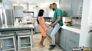 A guy with a huge cock fucked a girl in the kitchen