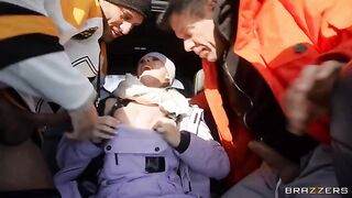 A man fucked a girl with his friend in the car, she was a snow angel