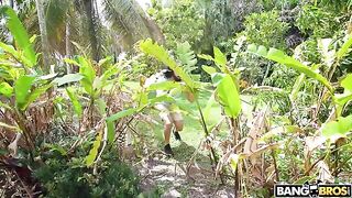 A guy fucked a girl in the doggy style position outdoors