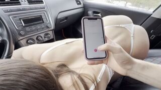 Girl made a great phone stand from her boyfriend’s cock