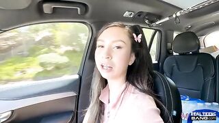 Sexual girl made blowjob without any problems, as if it was nothing