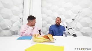 She did not give it to who the fuck! Deepthroat blowjob action