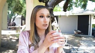 A mature woman wanted to experience anal sex and reach climax