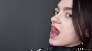 The secret of a naive girl, who plays with her pussy by finger