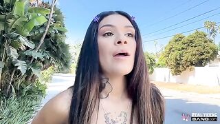 Her pussy did not resist, it was a great sex