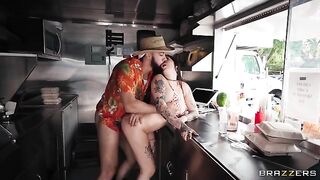 What burgers, I'm fucking! A sexy girl in the meat shop