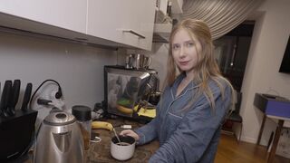 Mila Pie has sex instead of coffee in the morning