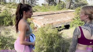 I took my girlfriend to the woods for a passionate hike