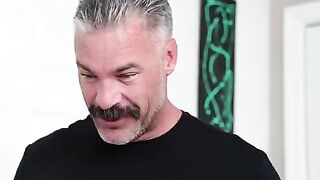 A mouth that can bring peace. A blowjob scene with two guys and a girl