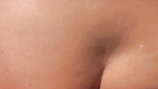 Free ass on the beach for everyone, even in HD!