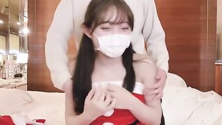 An amateur couple has sex in unusual poses and reaches a creampie