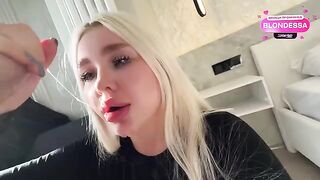 Juicy curves are begging for a hard cock to satisfy them