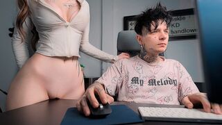 A girl rubs her pussy on the table and fucks herself until she comes