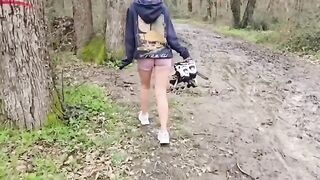 A petite girl risked sex in the woods and got a cumshot on her face