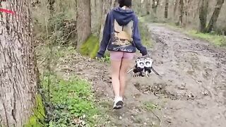 A petite girl risked sex in the woods and got a cumshot on her face