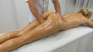 The masseur couldn’t resist and came into her mouth — after all, he’d never had a client with an ass like that before