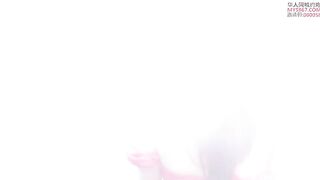 NicoLove had a blow job in the bathtub and got cum on her titties